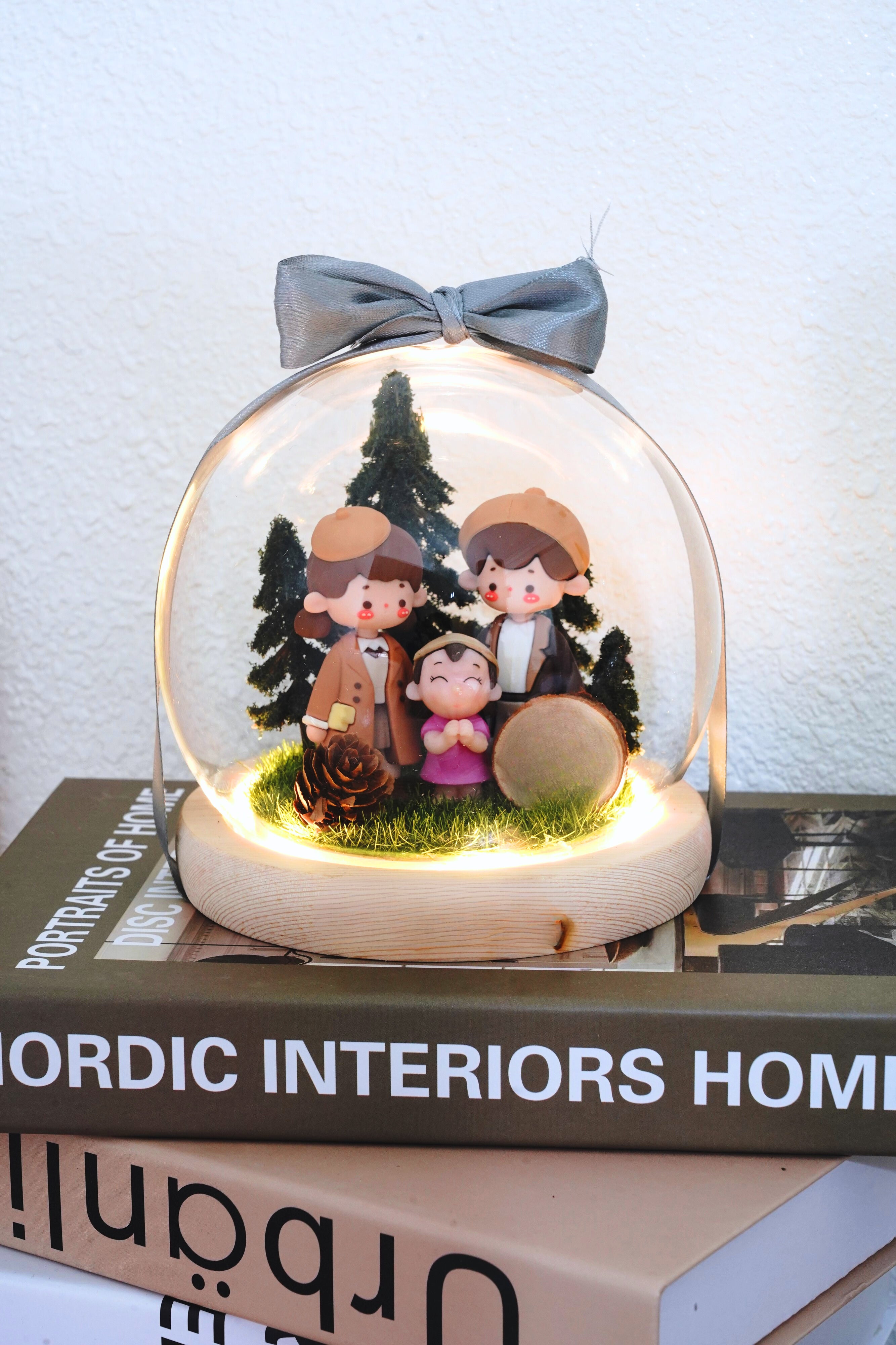 Lovely Family Crystal Ball